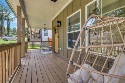 Stylish Modern Boho Luxe Oasis Near Downtown ATL w/Spa & Firepit