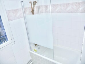 Handtücher, Toilettenpapier