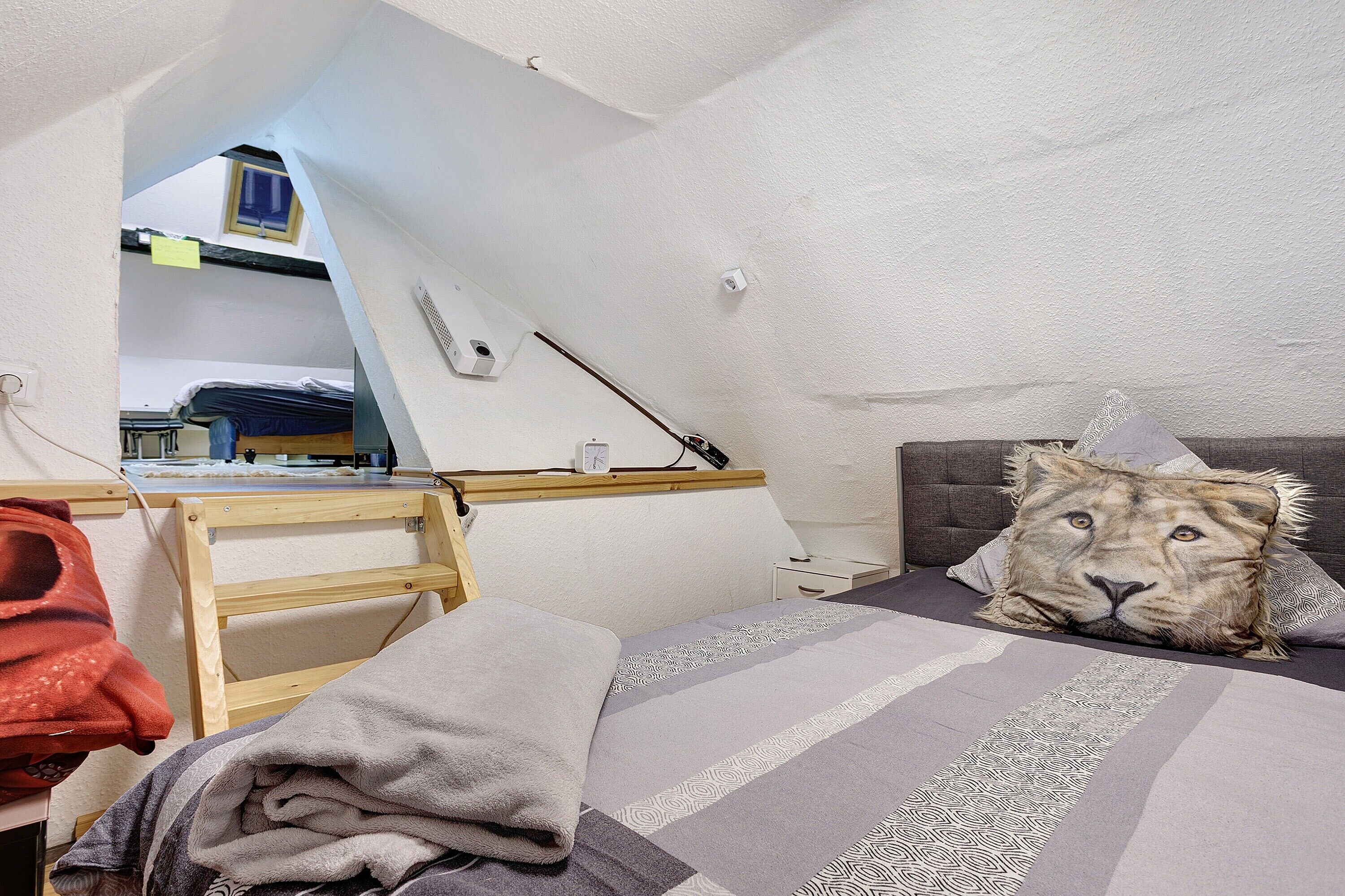 4 dormitorios, tabla de planchar con plancha, wifi y ropa de cama