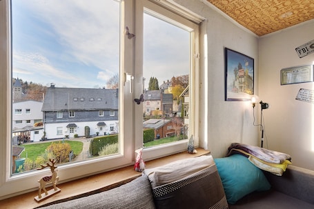 Interior. Apartment 'Happy' with Mountain View, Private Garden and Wi-Fi