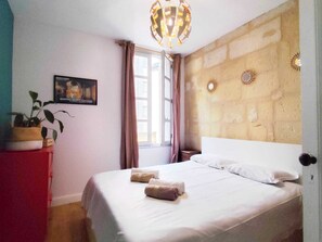 1 makuuhuone, silitysrauta/-lauta, Wi-Fi, vuodevaatteet