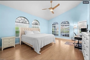 3 bedrooms, iron/ironing board, Internet, bed sheets