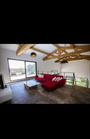 Living area - 4 bedroom villa, heated pool, Porto Vecchiaccio (Lecci)