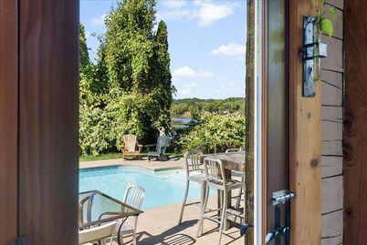 Pet-Friendly Vacation Rental w/ Lake Access