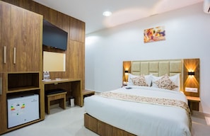 Double or Twin Room | Desk, laptop workspace, free WiFi - HNR Hotel - El Hamma (Algiers)