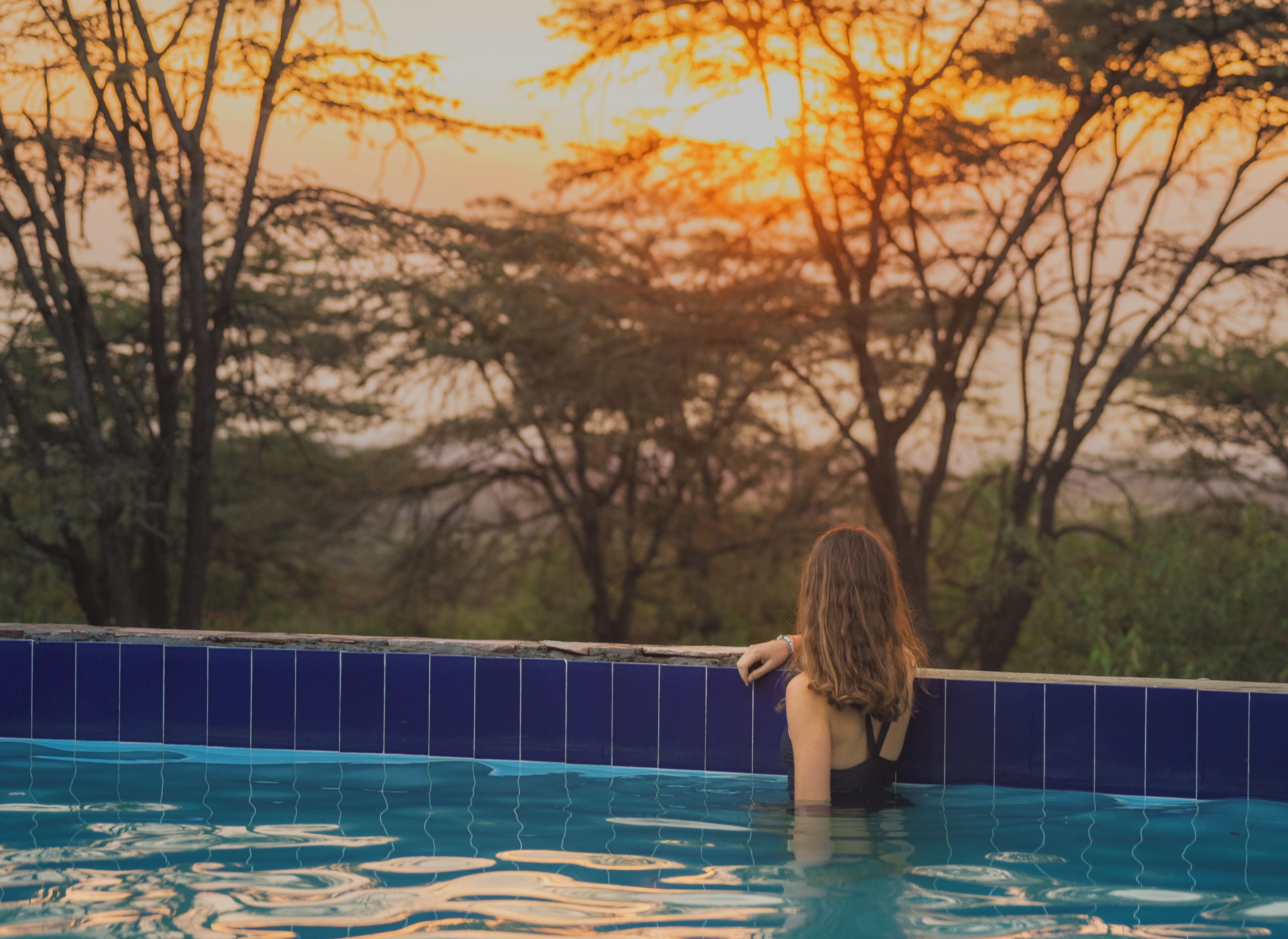 حمّام سباحة خارجي