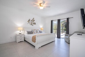 5 bedrooms, iron/ironing board, WiFi, bed sheets