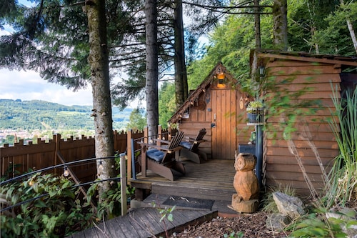 Cabanes des marchous la chouette