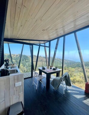 Comfort-Ferienhaus, eingeschränkter Meerblick | Verdunkelungsvorhänge, kostenloses WLAN