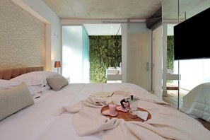 1 室のベッドルーム、アイロン / アイロン台、WiFi (無料)、ベッドシーツ