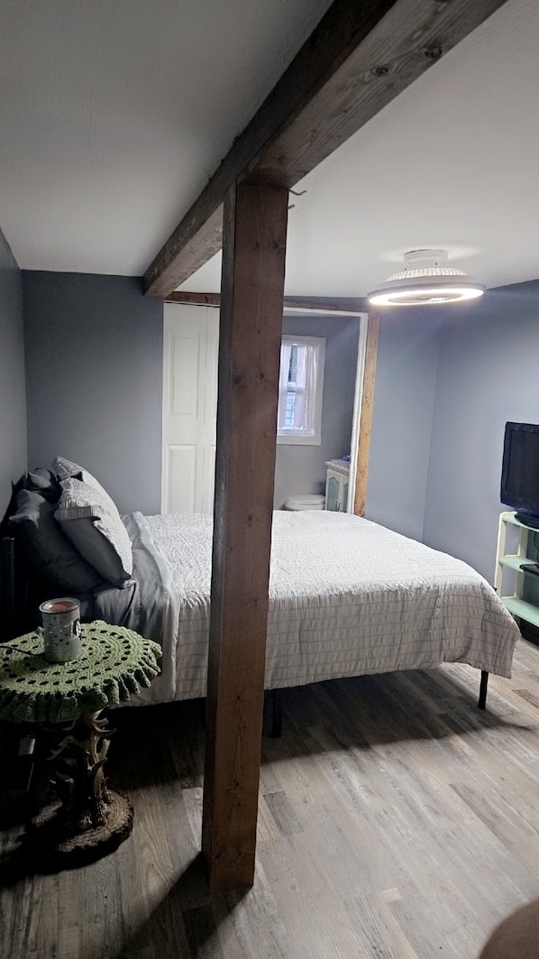 3 bedrooms, WiFi, bed sheets