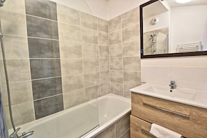 Towels, soap, toilet paper