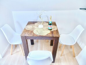 Dining - Haven Home (Melun)