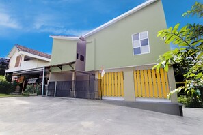 Exterior - Hotel O Homestay Kembar Syariah (Sragen)