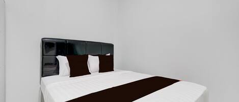 Deluxe Double Room | Free WiFi, bed sheets