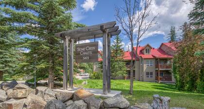 Ski-in Townhome - Private Hot Tub - Fernie Resort
