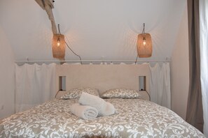 2 bedrooms, free WiFi, bed sheets