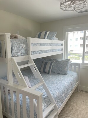 Free WiFi, bed sheets, wheelchair access