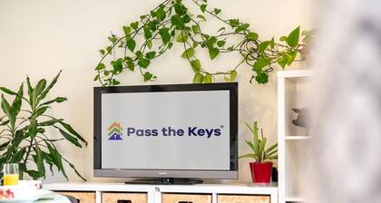 Pass the Keys | Experience Bicester Village near our Spacious Home