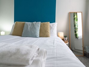 2 habitaciones, tabla de planchar con plancha y wifi gratis 