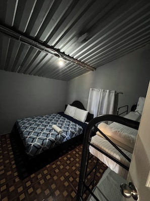 2 habitaciones, wifi gratis y ropa de cama