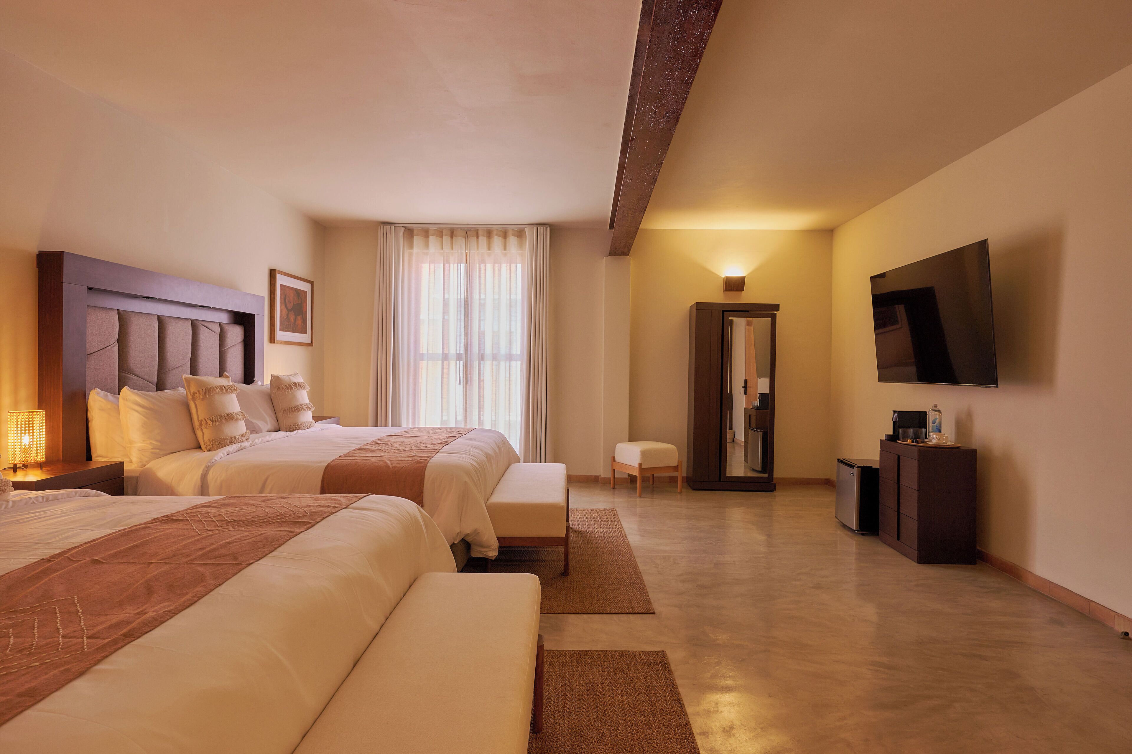 ميني بار وواي فاي مجانًا وملاءات أسرّة