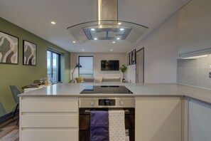 Microwave, oven, stovetop, dishwasher