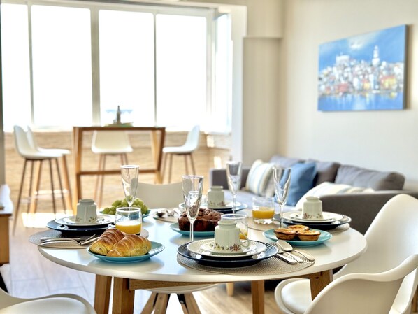 Living room - Quarteira Central Beach 5 by Homing (Loulé)