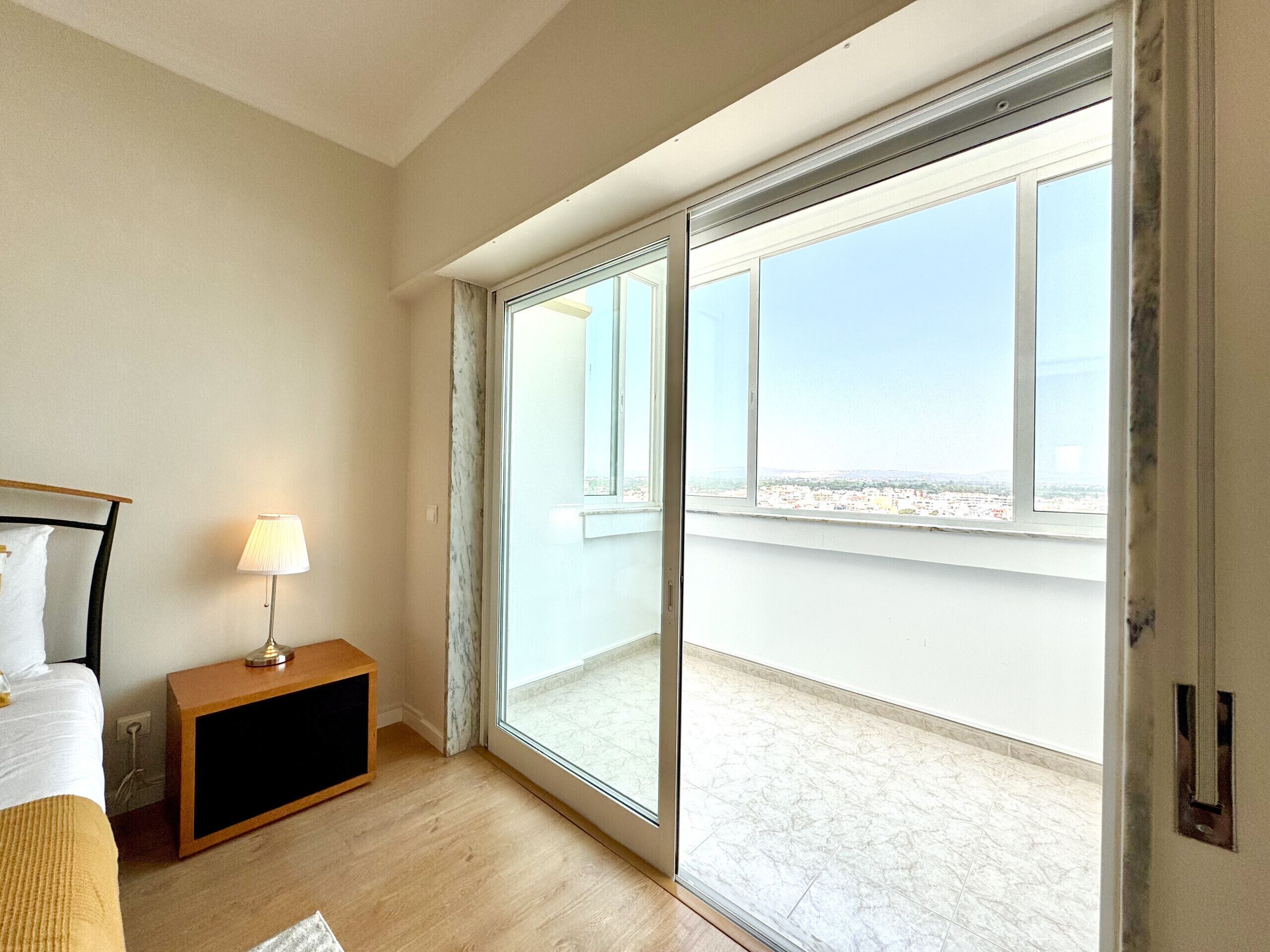 2 bedrooms, bed sheets