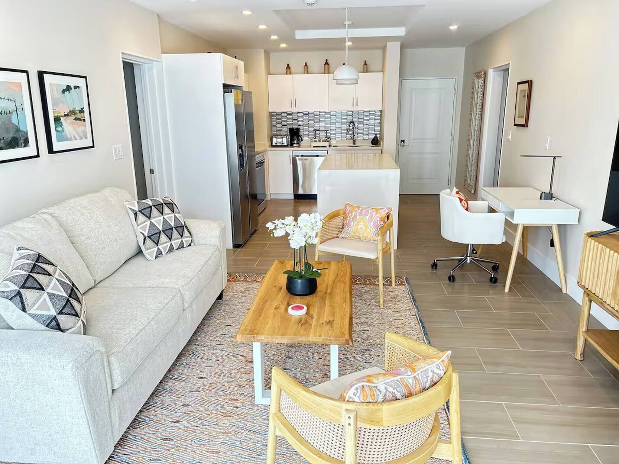 Apartment, 2 Bedrooms, Terrace, Garden View | Living area