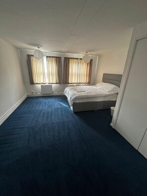 Iron/ironing board, free WiFi