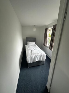 Iron/ironing board, free WiFi