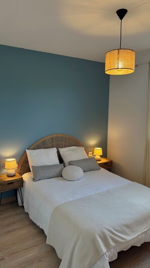 5 bedrooms, WiFi, bed sheets