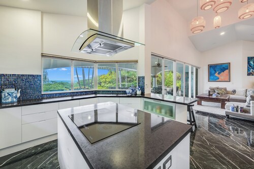 Villa Vista Luna • 3 BR Luxury Villa • Infinity Pool & Panoramic Ocean View - 6 Guests