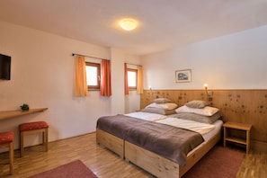 Classic Double Room, Mountain View | In-room safe, free WiFi, bed sheets