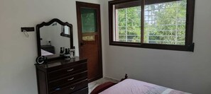 2 chambres, fer et planche à repasser, Wi-Fi, literie fournie