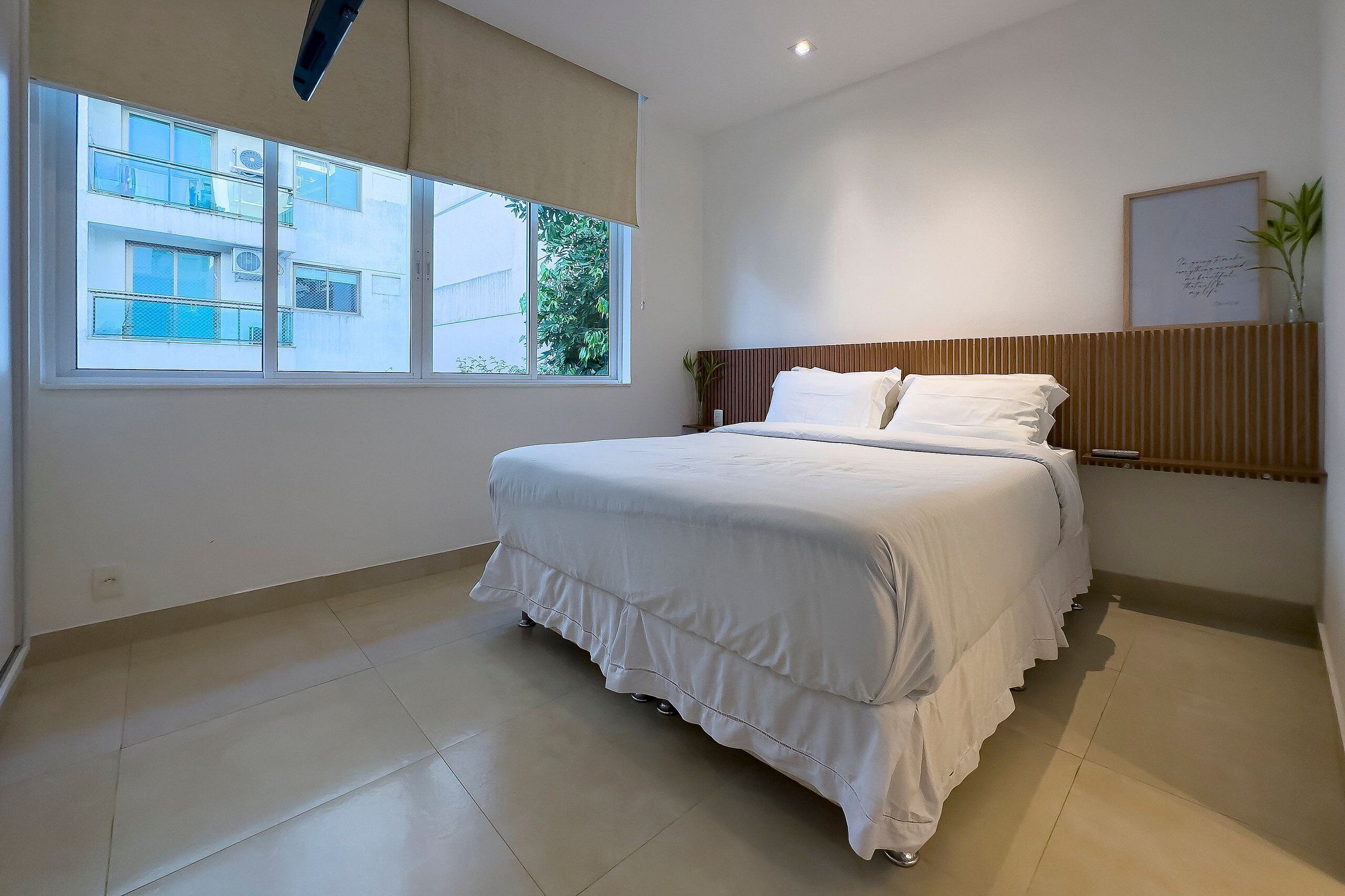 1 habitación, tabla de planchar con plancha, internet y ropa de cama 