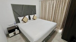 2 habitaciones, tabla de planchar con plancha y internet