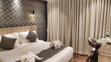 1 bedroom, iron/ironing board, internet