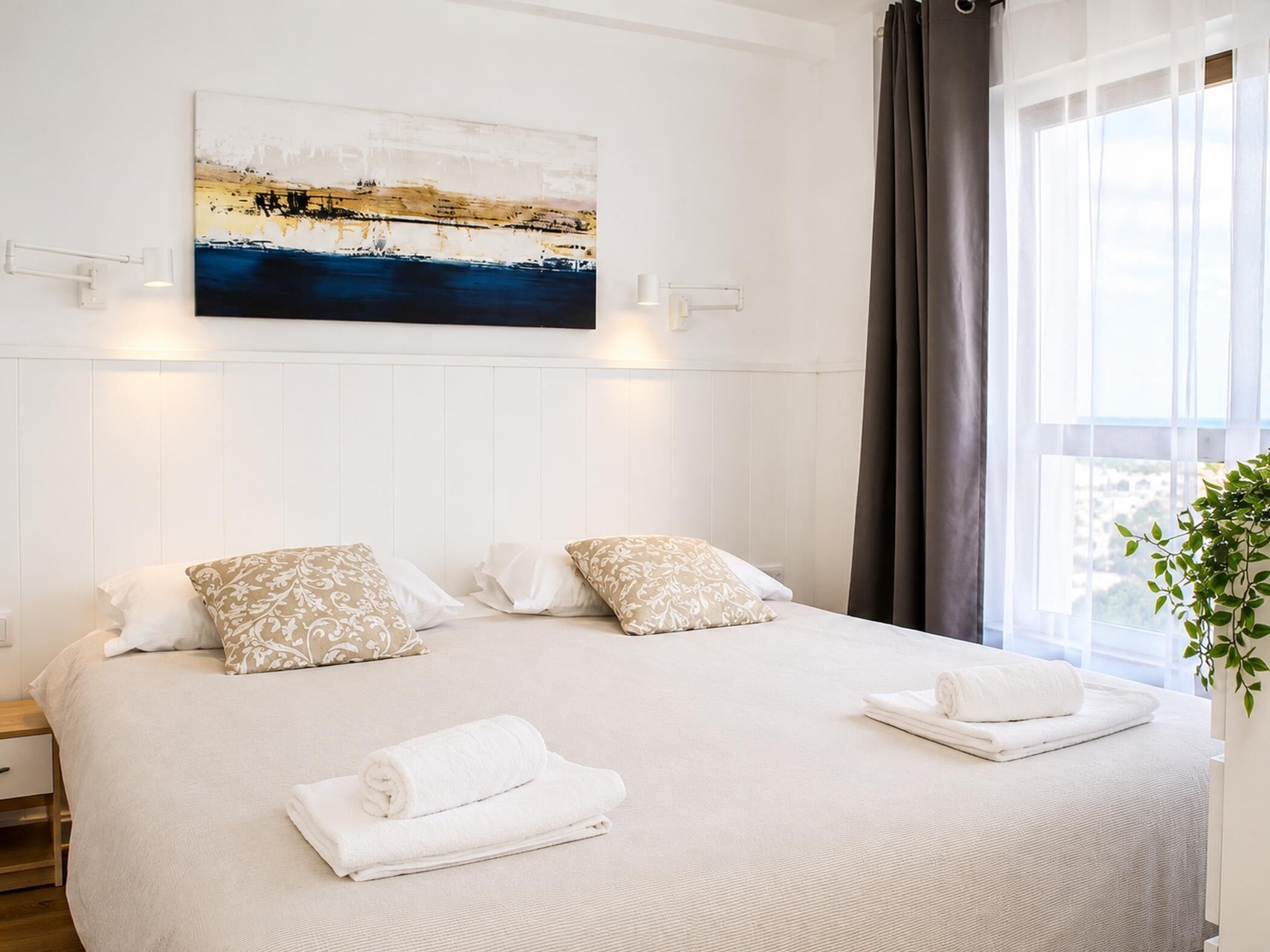 1 chambre, fer et planche à repasser, accès Internet, draps fournis