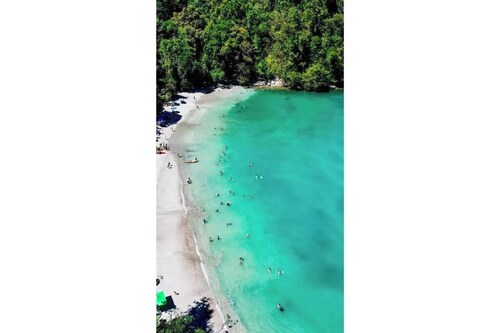 5 minutes away from Manuel Antonio National Park