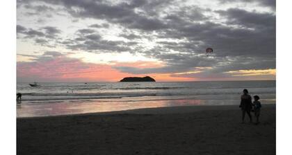 8 minutes away from Manuel Antonio National Park