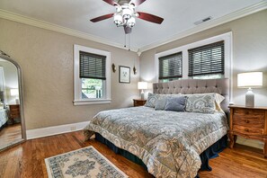 1 bedroom, desk, iron/ironing board, WiFi - Historic Grove Park Rental - Apt #4 (Asheville)