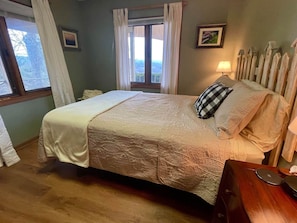 4 Schlafzimmer, Bügeleisen/Bügelbrett, WLAN, Bettwäsche