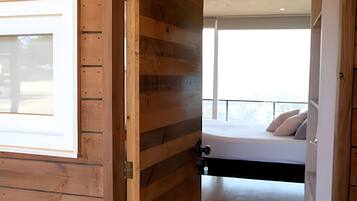 Cabin | Free WiFi
