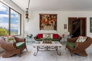 Interior - House in Araras: Pool, Sauna, and Included Services! (Itaipava)