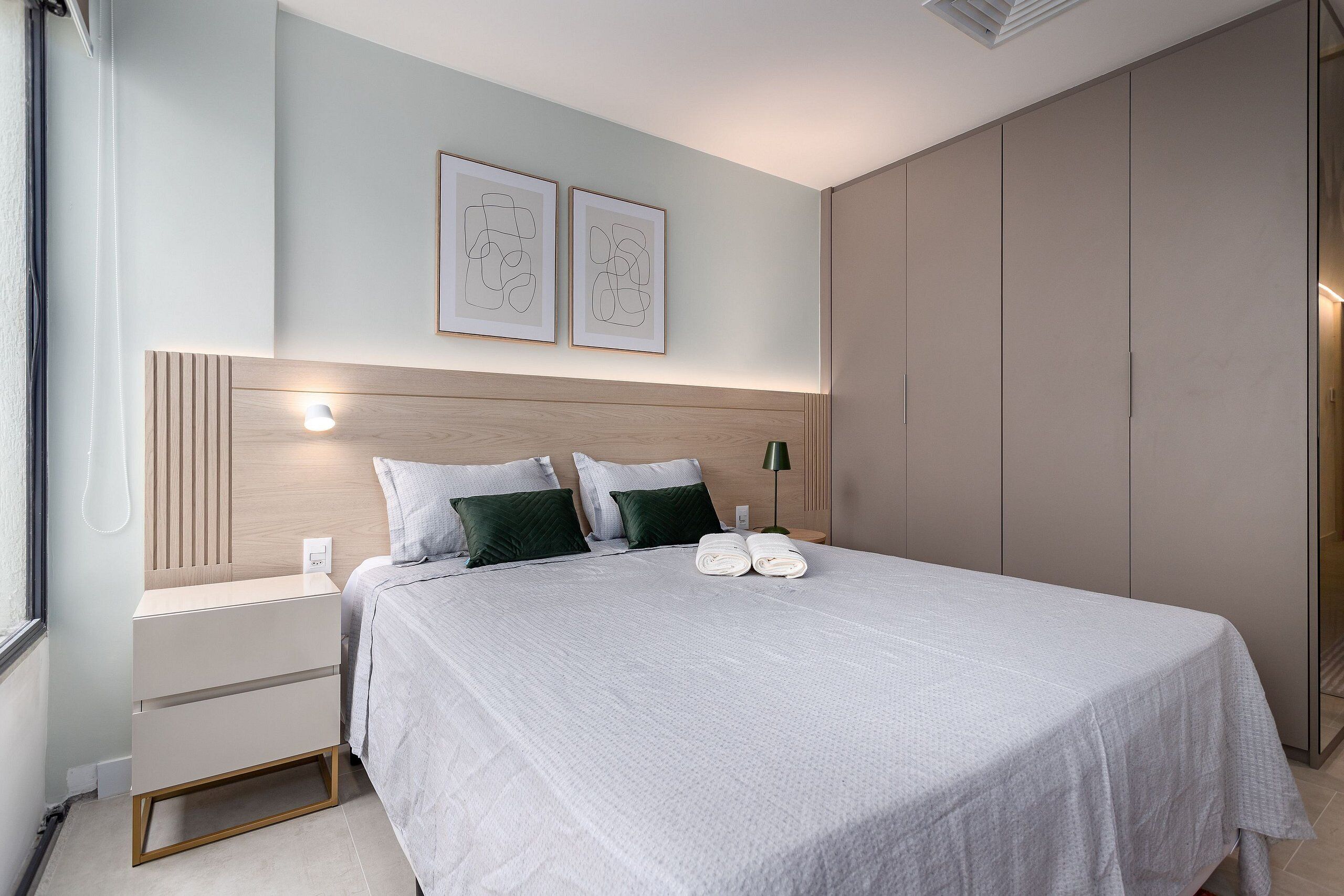 1 chambre, fer et planche à repasser, accès Internet, draps fournis