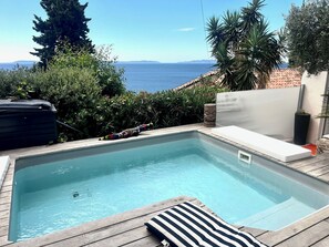 Outdoor pool, a heated pool - House with sea view, private heated swimming pool, terrace (Le Lavandou)