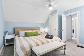 3 bedrooms, iron/ironing board, Internet, bed sheets