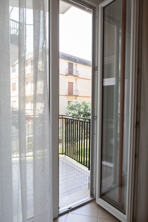 Comfort Double Room, Balcony, Courtyard View | Free WiFi